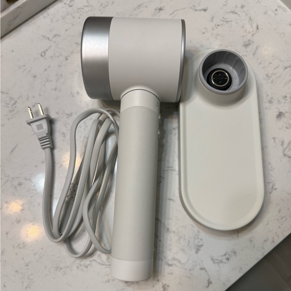 Zuvi Wireless Hair Dryer